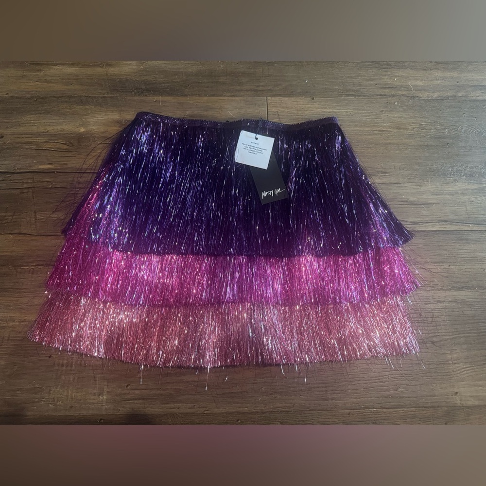 NWT Nasty Gal Multicolored High Waisted Tinsel Fringe Shorts Pink & Purple Sz 2 - Picture 2 of 8